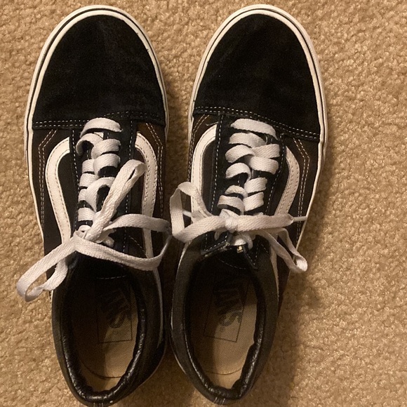 Vans Black & White Lace-up Shoes -M 7 / W 8.5 - Picture 9 of 9